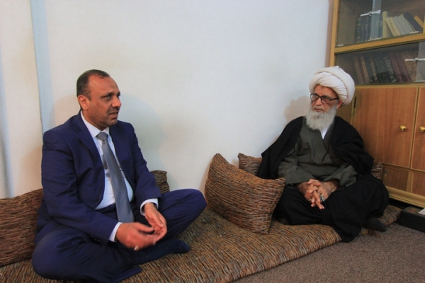 المرجع النجفي يشيد بمكانة النجف الأشرف في مقارعة الجور والأنظمة المستبدة والحفاظ على مذهب التشيع