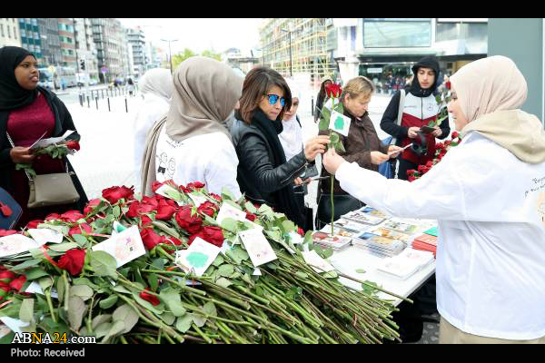 Photos: Countering Islamophobia with "Hello, I am Muslim" campaign in Belgium