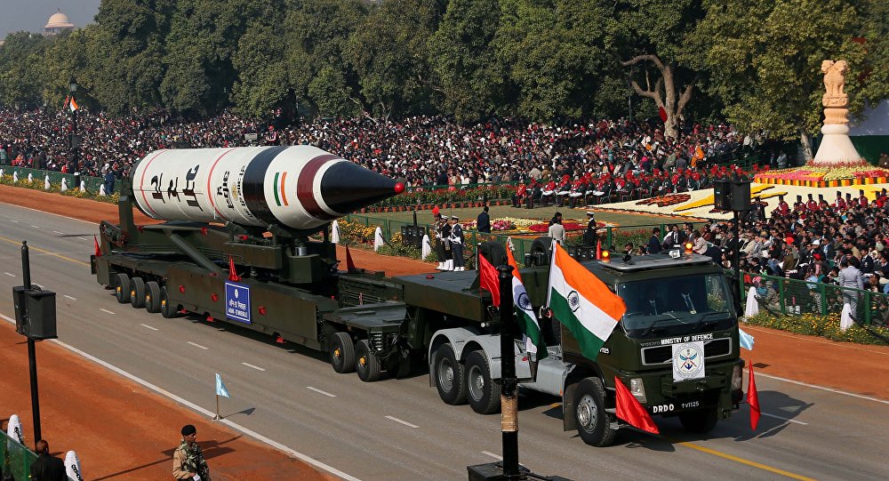 Premiê Modi alerta Paquistão: Índia não chora mais e tem 'bomba mais nuclear de todas'