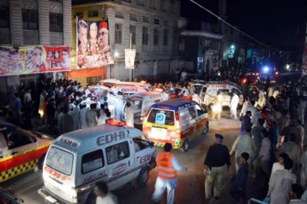 پاکستان میں شیعہ مسلمانوں کا قتل عام جاری؛ 14 بے گناہ شیعہ مسافر شہید