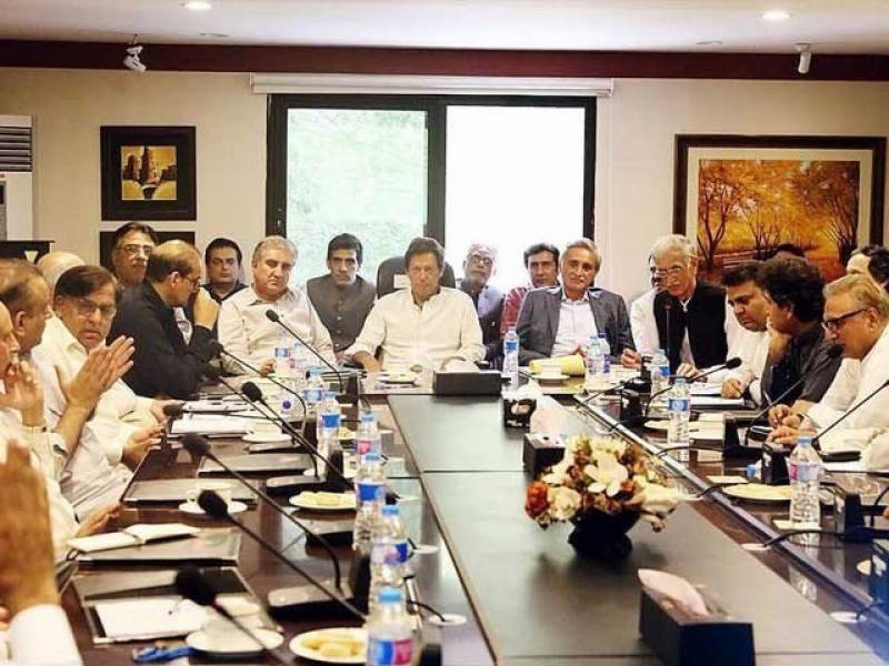 پاکستان، وفاقی کابینہ میں ردوبدل، اہم وزارتوں کے وزیر تبدیل