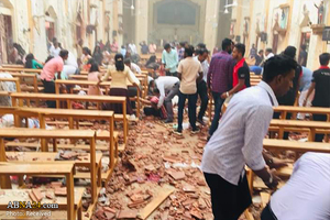 スリランカで、爆発により１６０人が死亡