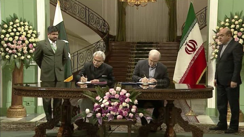 ایران اور پاکستان کے مابین صحت سے متعلق معاہدے پر دستخط