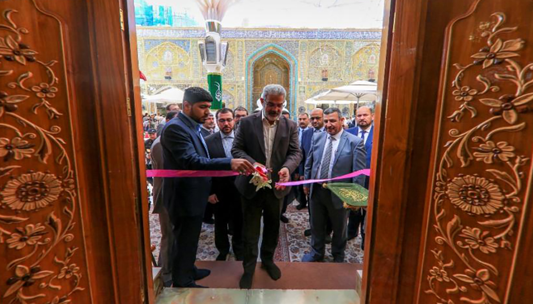 العتبة العلوية تكشف عن مصحف بخط الإمام علي يعود تاريخه لعام (40هـ)+(صور)