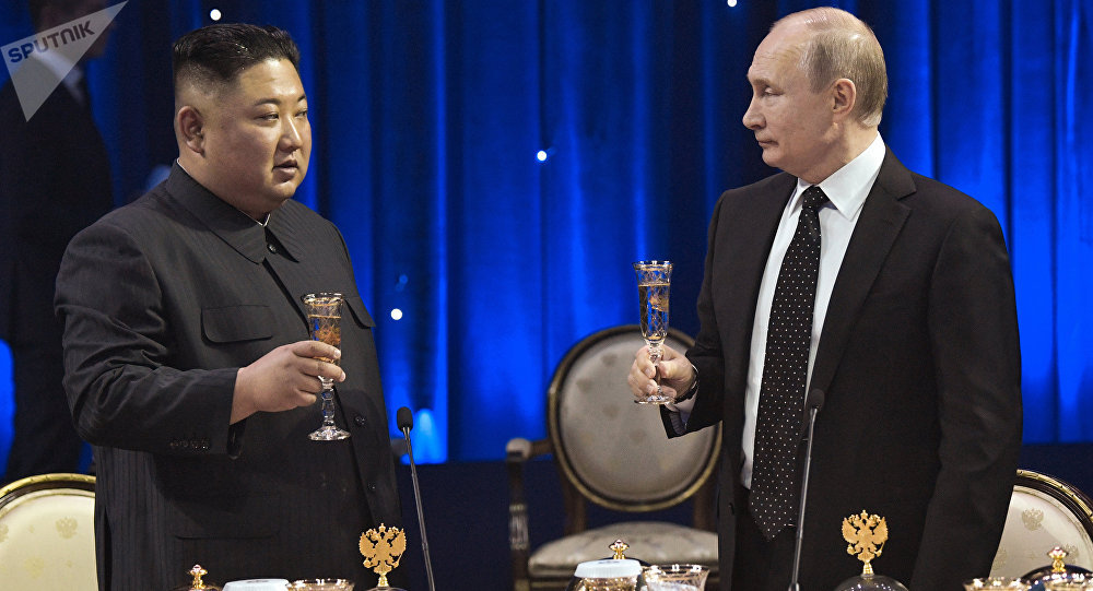 Cúpula entre Putin e Kim serviu para 'corrigir erros diplomáticos dos EUA', diz Moscou