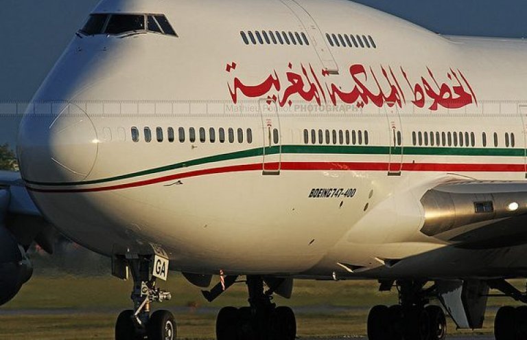 تسليم ارهابي على متن طائرة ركاب مغربية إلى روسيا + (فيديو)