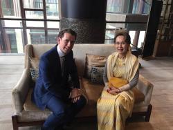 စီးပြားေရးပူးေပါင္းေဆာင္ရြက္ေရး ေဒၚေအာင္ဆန္းစုၾကည္ႏွင့္ ၾသစႀတီးယားအဓိပတိ ေဆြးေႏြး