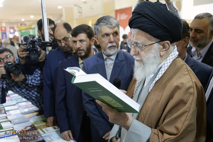 Photos: Imam Khamenei visits Tehran’s 32nd International Book Fair
