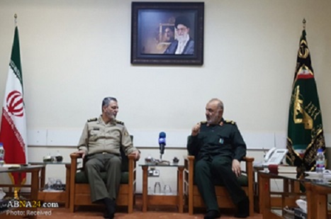 General Selami: Ordu ve Devrim Muhafızları inkılabın iki güçlü bileğidir