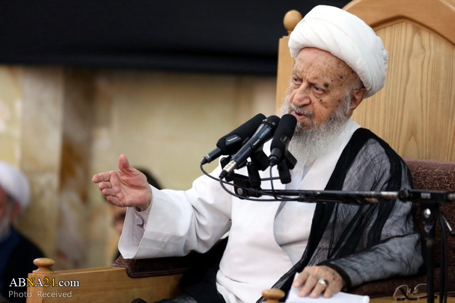 Ayatollah Makarem Shirazi expressing condolence on martyrdom of Hamedani seminary Student