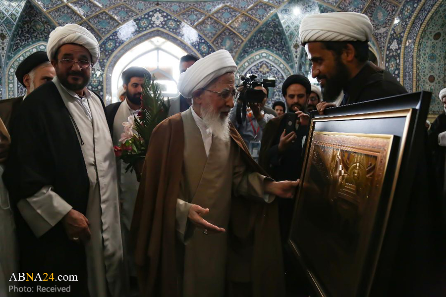 Berita Bergambar: Pelajar Agama Qom Ucap Selamat Kepada Ulama Sempena Hari Guru