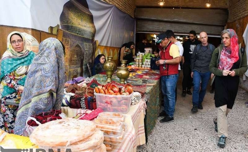 ایران کو سیاحتی صنعت سے 12 ارب ڈالر کی آمدنی
