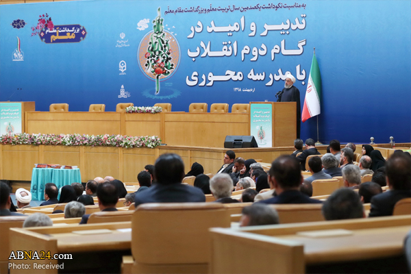 Pres. Rouhani: Teachers defend country’s culture, ethic borders