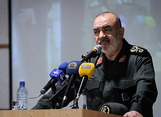 قائد الحرس الثوري: ايران حاليا في ذروة الصراع مع قوى الاستكبار