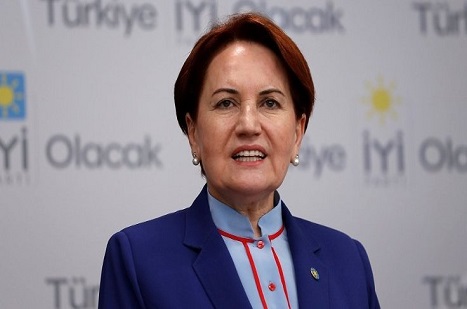 Akşener: Temel sorun Erdoğan'ın Saray şaşasına teslim olması
