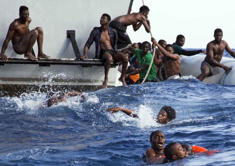 "البحرية الليبية" تعلن إنقاذ 147 مهاجرا غير شرعي قبالة سواحل البلاد