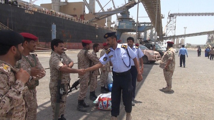 الجيش واللجان الشعبية ينفذون التزامات المرحلة الأولى لإعادة الانتشار في الحديدة 
