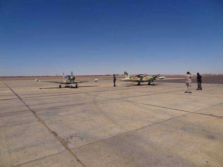 إسقاط طائرة من دون طيار فوق قاعدة الجفرة الجوية وسط الصحراء الليبية