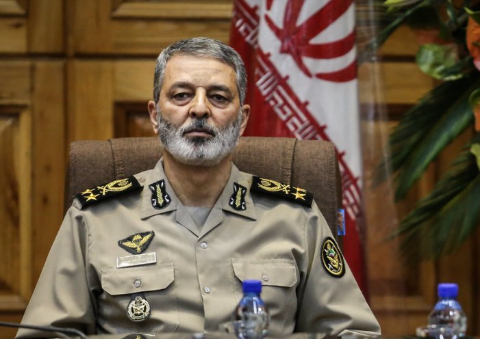 قائد الجيش الايراني: لو ارتكب العدو أي خطأ سيتلقى ردا يجعله نادما