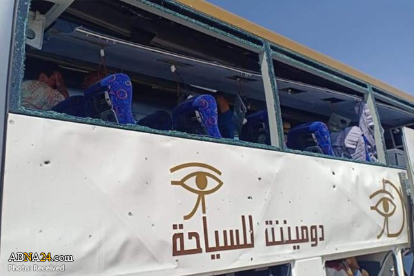 تفجير يستهدف حافلة سياحية قرب الأهرامات في مصر