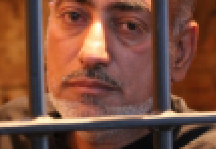 اعتقال طبيب باكستاني متهم بنقل "الإيدز" لمئات الأشخاص