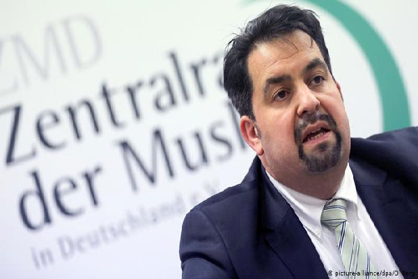 ZMD-Vorsitzender Aiman Mazyek nennt erneute Kopftuchverbotsdiskussion "absurd"