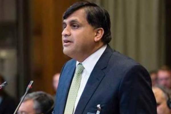 کسی خطرےکےپیش نظرپاکستان،سعودی عرب کی بھرپورحمایت کرےگا/ پاکستان کا یمن پرسعودی عرب کےبھیانک اور ہولناک جرائم کی حمایت کا اعلان