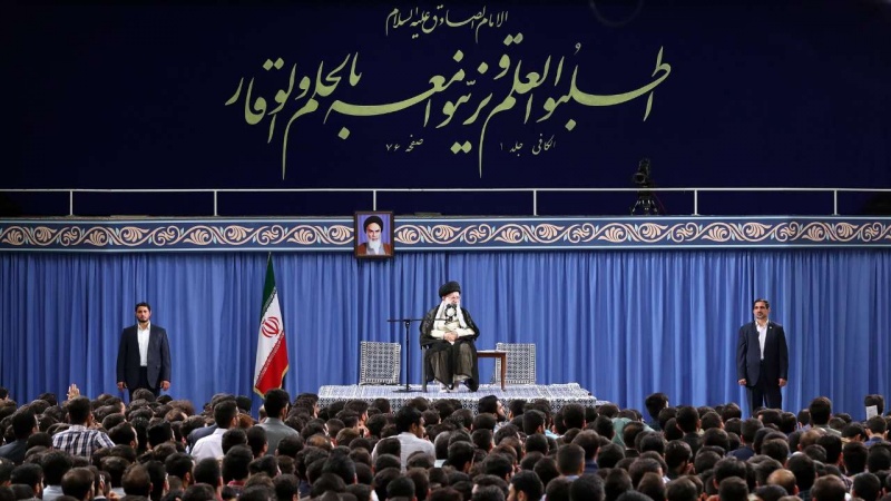 انسانیت کے دشمنوں کا زوال یقینی طور مشاہدہ کیا جائے گا: رہبر انقلاب اسلامی