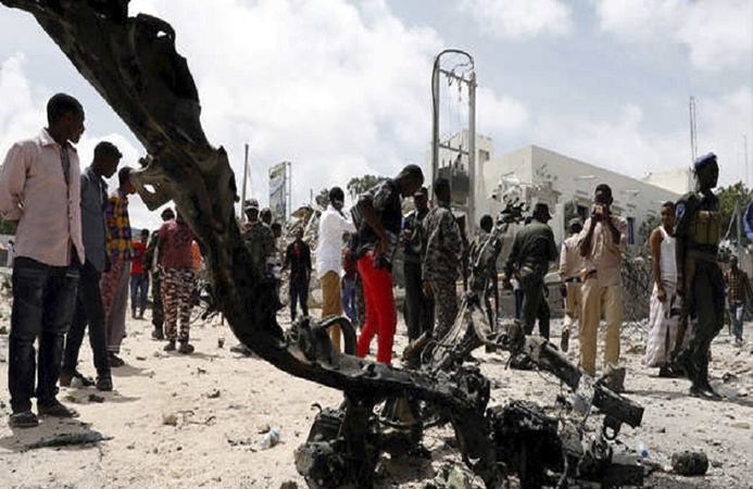 Somalia, autobomba a Mogadiscio: almeno 5 morti
