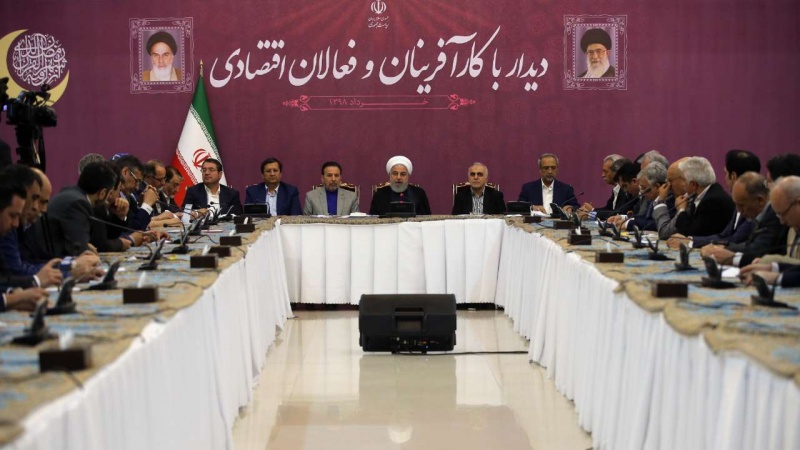 イラン大統領、「敵の陰謀の目的は、有力で統制が取れ、発展したイランの阻止」