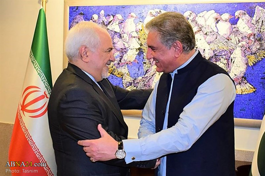 Iranian, Pakistani FMs hold talks in Islamabad