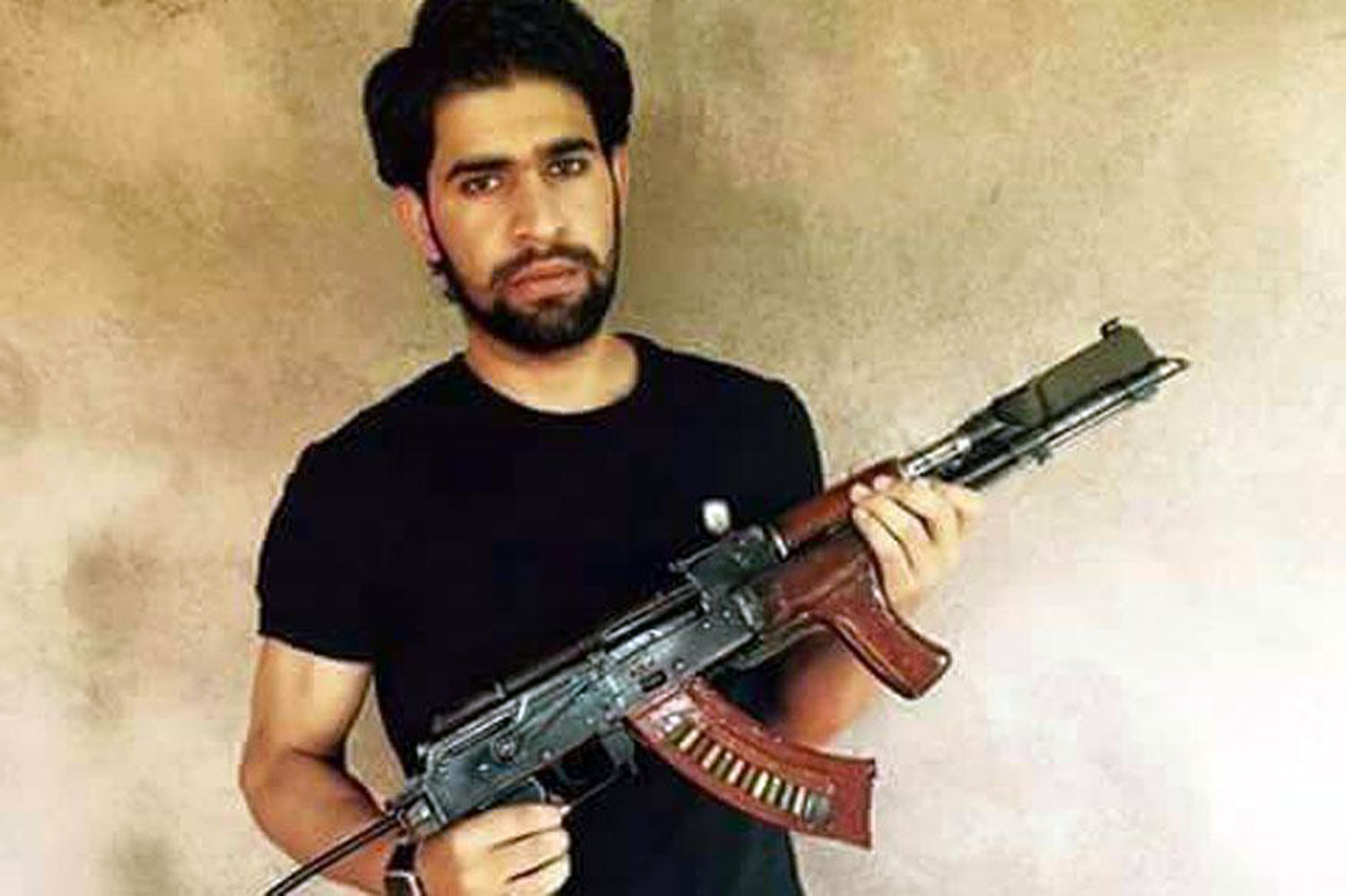 ذاکر موسیٰ کی ہلاکت پر کشمیر میں پیدا ہوئی کشیدگی 