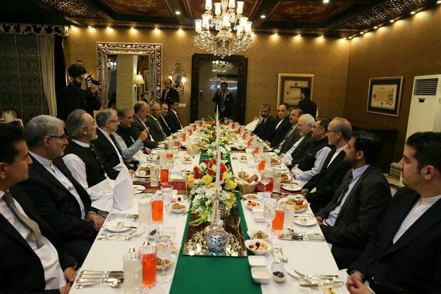 ایرانی وزیر خارجہ کی پاکستانی وزیر خارجہ کی افطار پارٹی میں شرکت