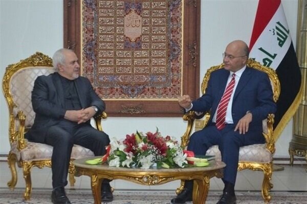 الرئيس العراقي يستقبل وزير الخارجية الايران ويبحث معه ضرورة "منع الحرب"
