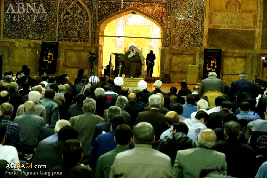 تقریر مصور/ احياء الليلة الأولى من ليالي القدر في مسجد "جامع" باصفهان