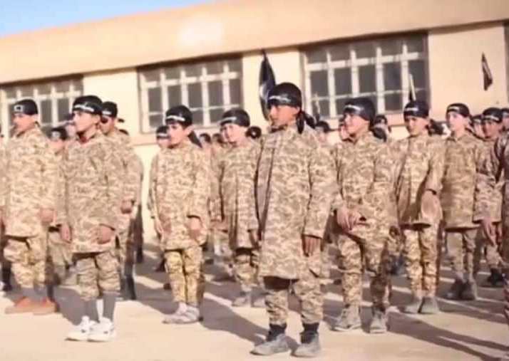 بغداد تسلم أنقرة أكثر من 188 طفلا تركيا لعناصر داعش التكفيري