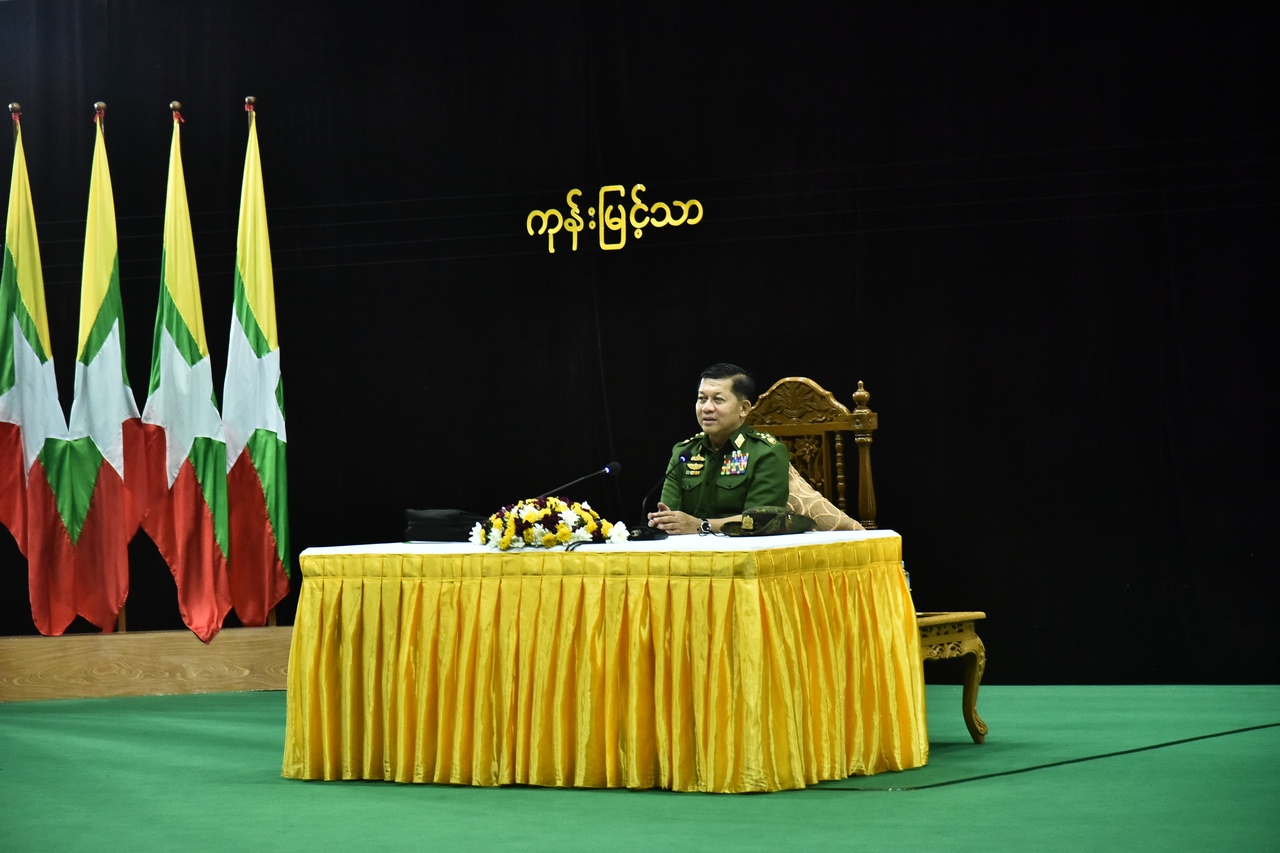 လွ်ပ္စစ္မီးႏွင့္ေရ ေႁခြတာသုံးစြဲရန္ ဗိုလ္ခ်ဳပ္မႉးႀကီးတိုက္တြန္း