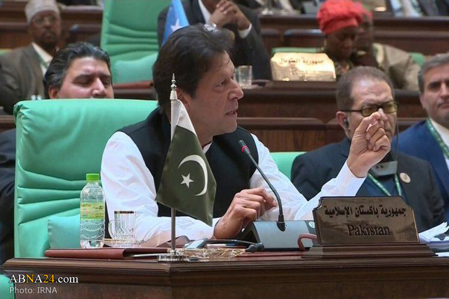 Pakistan PM urges Ummah to stand against Islamophobia