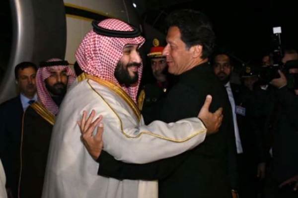 اوآئی سی اجلاس کے ضمن میں پاکستانی وزير اعظم کی سعودی ولیعہد سے ملاقات