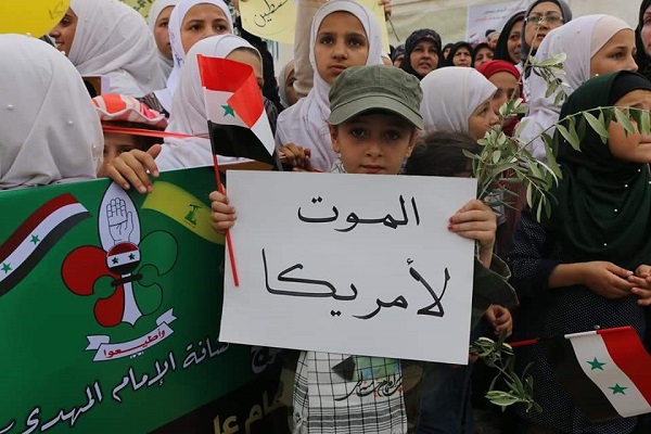  Syrische Kinder nehmen am Al-Quds-Marsch teil 