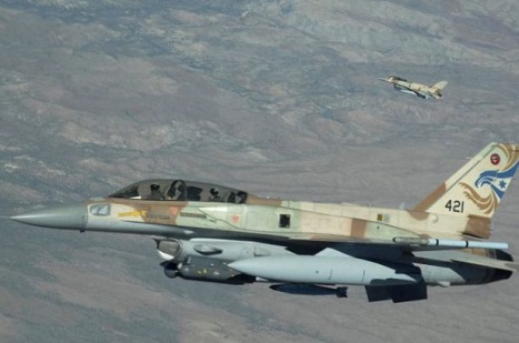 İsrail uçakları Suriye'yi vurdu: 3 asker yaşamını yitirdi