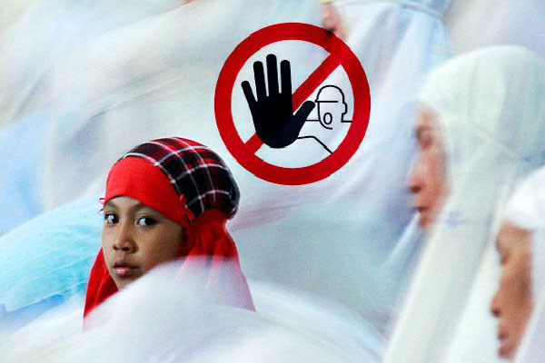  Ab wann darf eine Muslima Kopftuch tragen? 