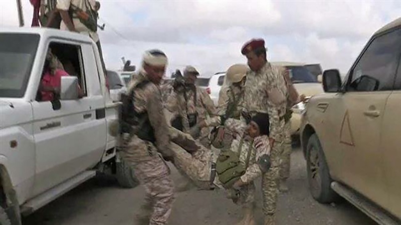 Aden: une parade militaire frappée
