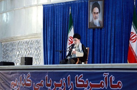 Ayetullah Hamenei: İmam Humeyni’ nin cazibesi vefatı sonrası artarak devam etmiştir
