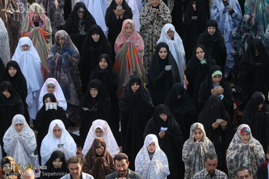تصويري رپورٹ: تبریز میں نماز عید سعید فطرکی ادائیگی