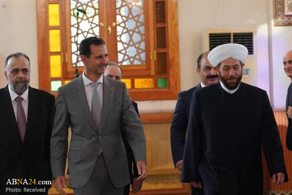 تصويري رپورٹ: صدر بشار اسد نے دمشق میں حافظ اسد مسجد میں حاضر ہوکر نماز عید سعید فطر ادا کی