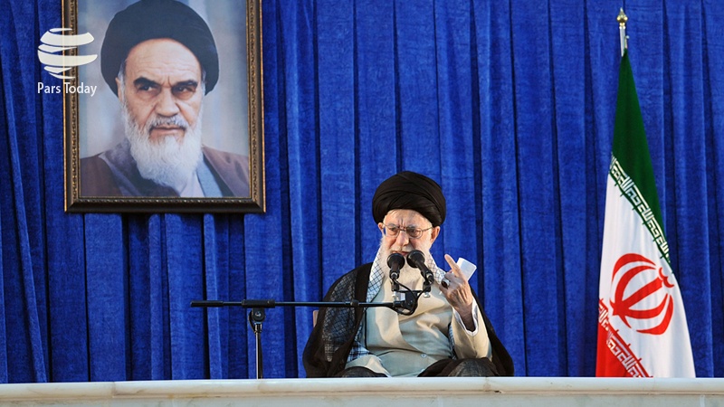अमरीका पतन का शिकार हैः वरिष्ठ नेता