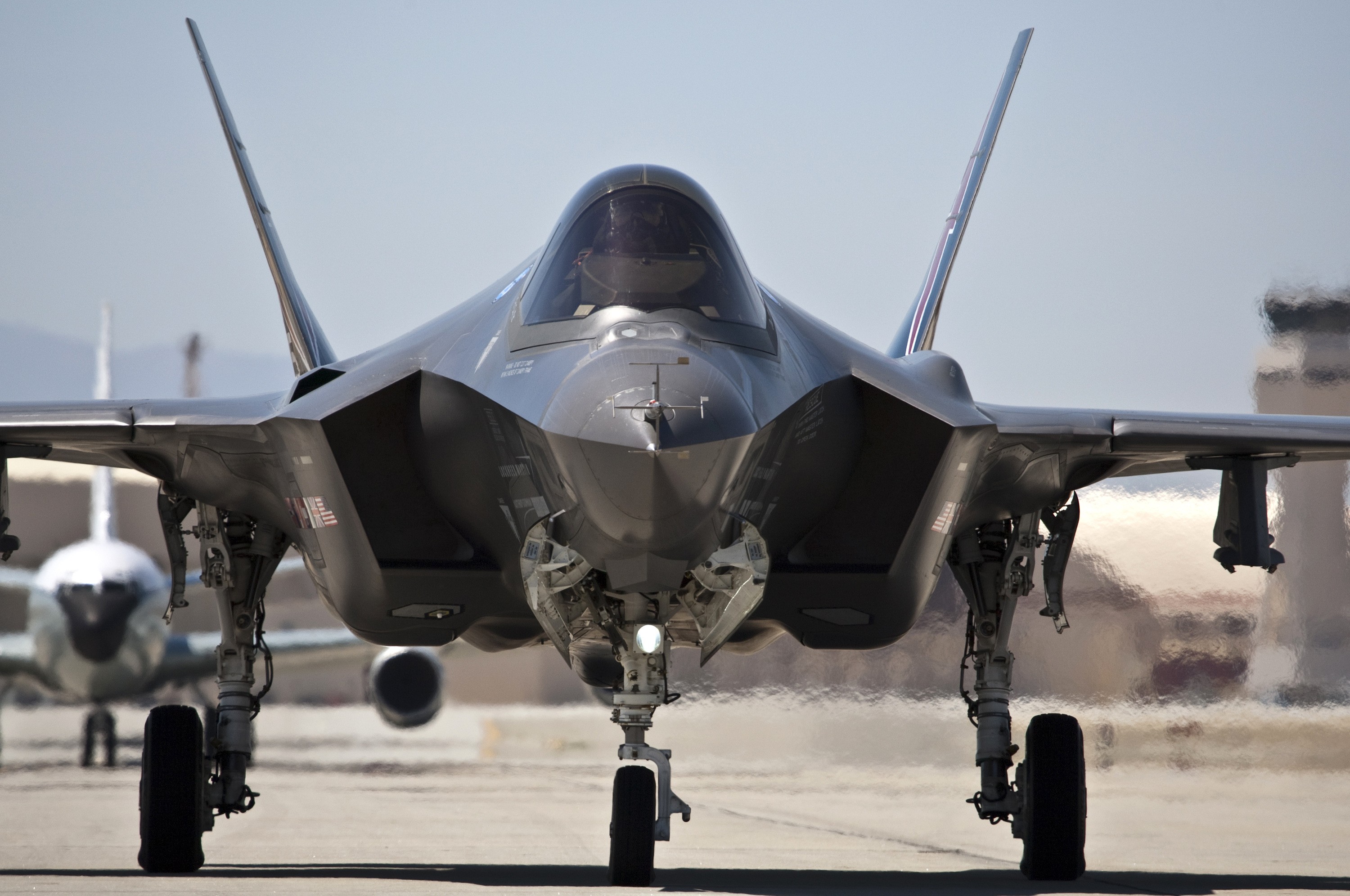 واشنطن تقرر وقف تدريب أي طيارين أتراك على مقاتلة "F-35"