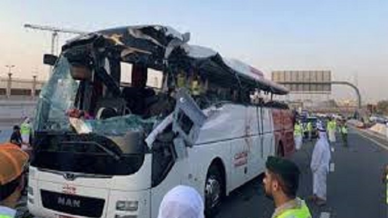 Incidente mortale negli Emirati Arabi Uniti; 17 morti