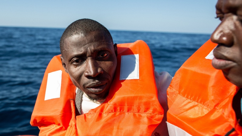 Migranti, sbarco Pozzallo; arrestati due scafisti